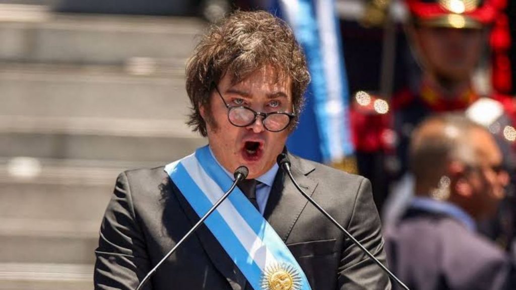 Greve geral agita a Argentina e governo Milei enfrenta protestos massivos contra reformas