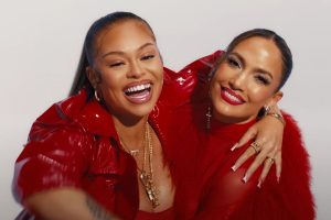Jennifer Lopez lança novo clipe de “Can’t Get Enough” com Latto