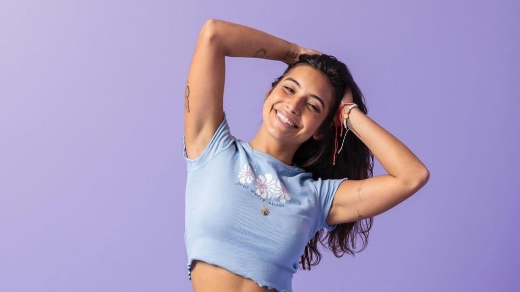 Após a polêmica saída do BBB 24, famosos dão apoio a Vanessa Lopes