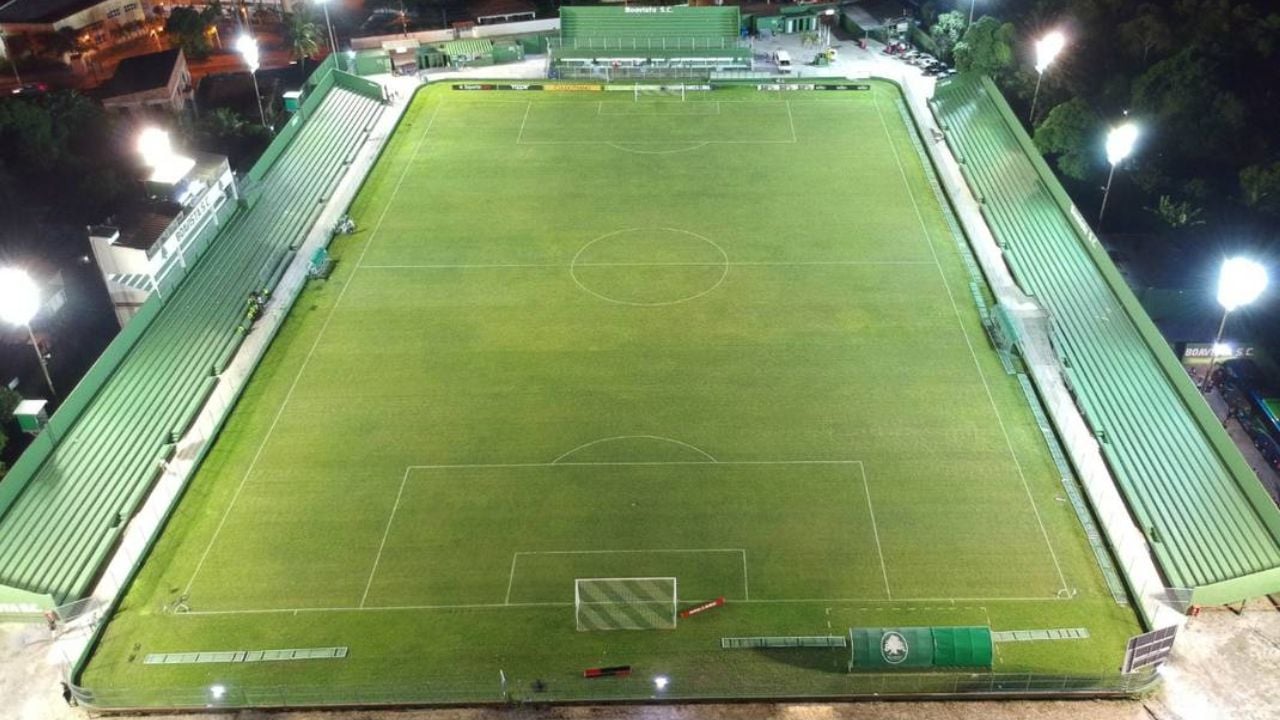 Estádio Elcyr Resende