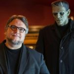 Guillermo del Toro e Frankenstein em foto promocional. (divulgação/IMDB)