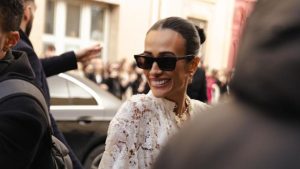 Silvia Braz vai a Paris para desfile da Dior