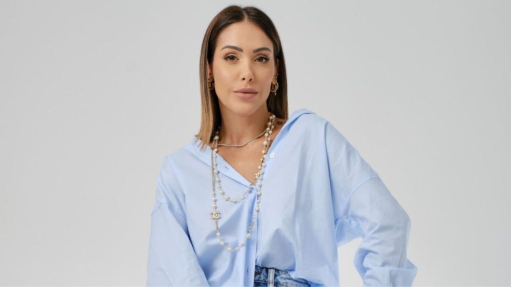 Bella Falconi lança podcast ‘Na Real com Bella Falconi’