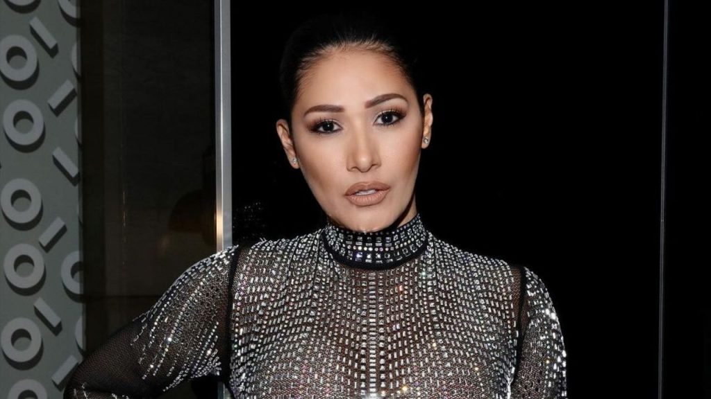 Simaria revela ter passado por procedimento estético há mais de um ano