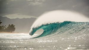 Yago Dora, Gabriel Medina e Samuel Pupo avançam para 3° fase no Havaí