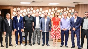 Reinaldo Carneiro busca apoio para candidatura à presidência da CBF