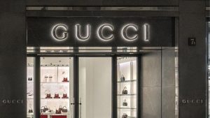 Gucci reabre luxuosa butique de 1951