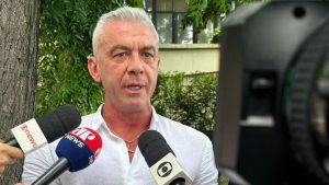 Ex-marido de Ana Hickmann se apresenta voluntariamente à polícia