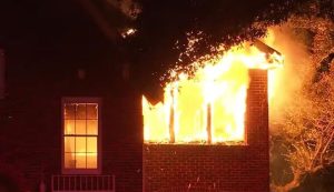 Casa da infância de Beyoncé pega fogo no Natal