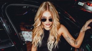 Luisa Sonza curte Natal em baile funk na periferia de São Paulo