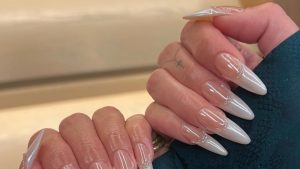 Confira inspirações de designs de unhas para arrasar no Réveillon