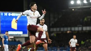 Manchester City ganha de virada do Everton na Premier League
