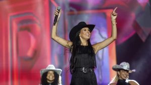 Ana Castela, João Gomes e Claudia Leitte se apresentam na terceira noite do Festival Virada Salvador