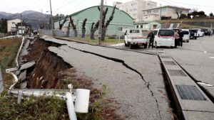 Japão recebe alerta de tsunami após terremoto