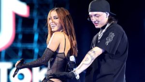 “BELLAKEO” de Anitta e Peso Pluma retorna ao Top 10 do Spotify