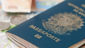 Brasil passa a exigir o visto de turistas de três países