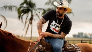 Aos 41 anos, sertanejo João Carreiro morre durante cirurgia no coração