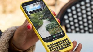 Empresa cria capas com botões físicos para o iPhone