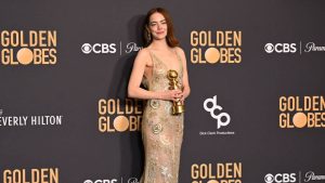 Globo de Ouro: Emma Stone vence Melhor Atriz em Filme de Comédia/Musical