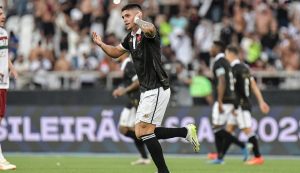 LA Galaxy deseja Gabriel Pec e deve render US$ 10 milhões ao Vasco