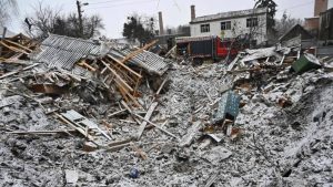 Ataque russo mata quatro pessoas na Ucrânia: país está sob alerta