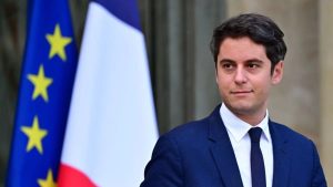Macron nomeia Gabriel Attal como primeiro-ministro da França