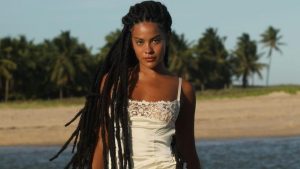 Looks de Bella Campos para te inspirar neste verão