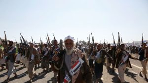 Houthis dispara mísseis em resposta a ataques dos EUA e do Reino Unido