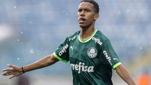 Chelsea está interessado em Estevão, revelação do Palmeiras