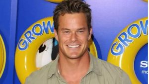 Alec Musser, ator de “Gente Grande” morre aos 50 anos