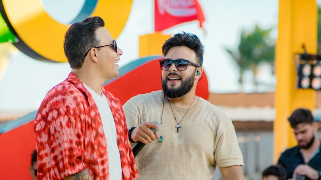 Gustavo Moura e Rafael transformam a Praia do Futuro em um “Rolezão Diferente”