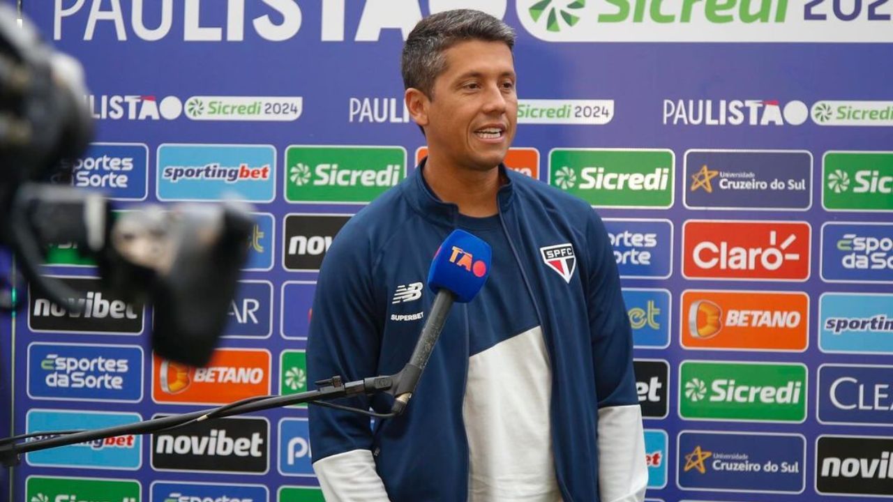 Thiago em entrevista pelo São Paulo