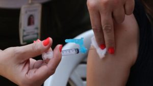 Saiba tudo sobre Qdenga, vacina contra a dengue do SUS