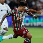 Cano jogando pelo fluminense