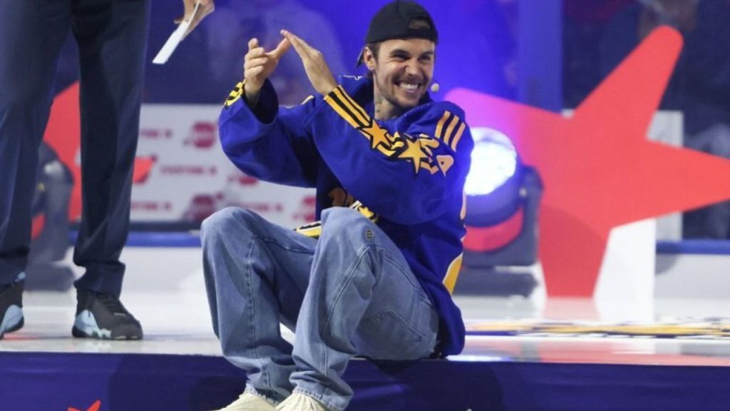 Justin Bieber reaparece e canta sucessos em evento privado no Canadá