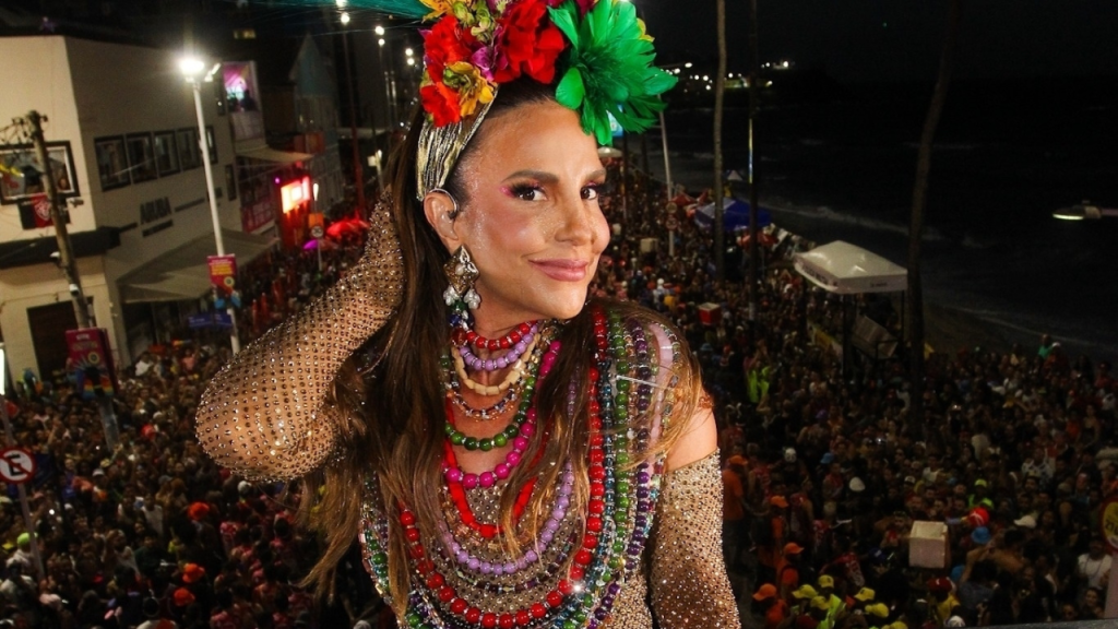 Ivete Sangalo chora de angústia após incidentes em trio elétrico
