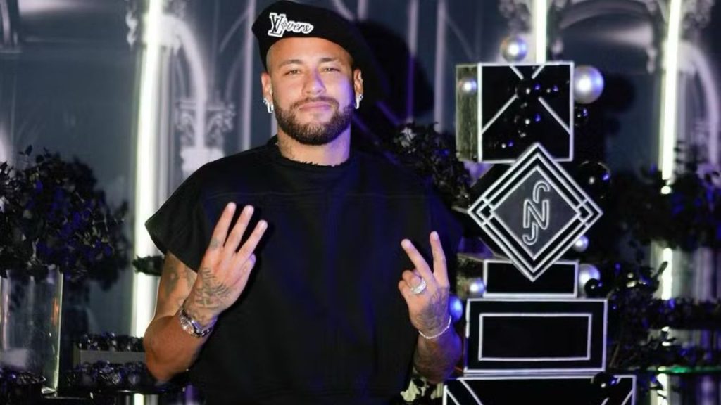 Neymar celebra seus 32 anos ao lado de famosos e ex-noiva, Bruna Biancardi