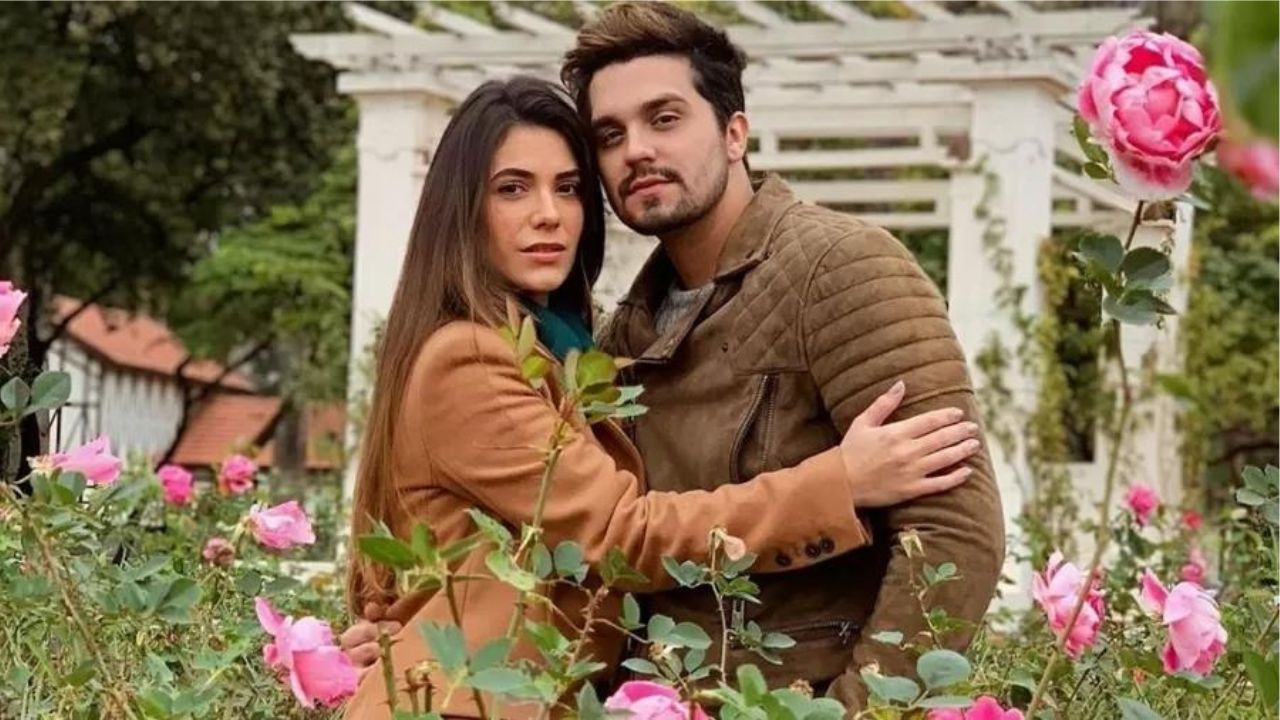 Luan Santana e Jade Magalhães são vistos juntos em viajam ao México