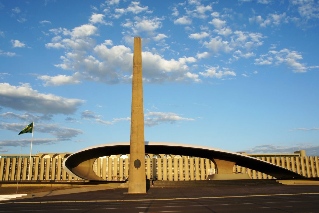 Exército prepara celas para possível prisão de Bolsonaro e militares 