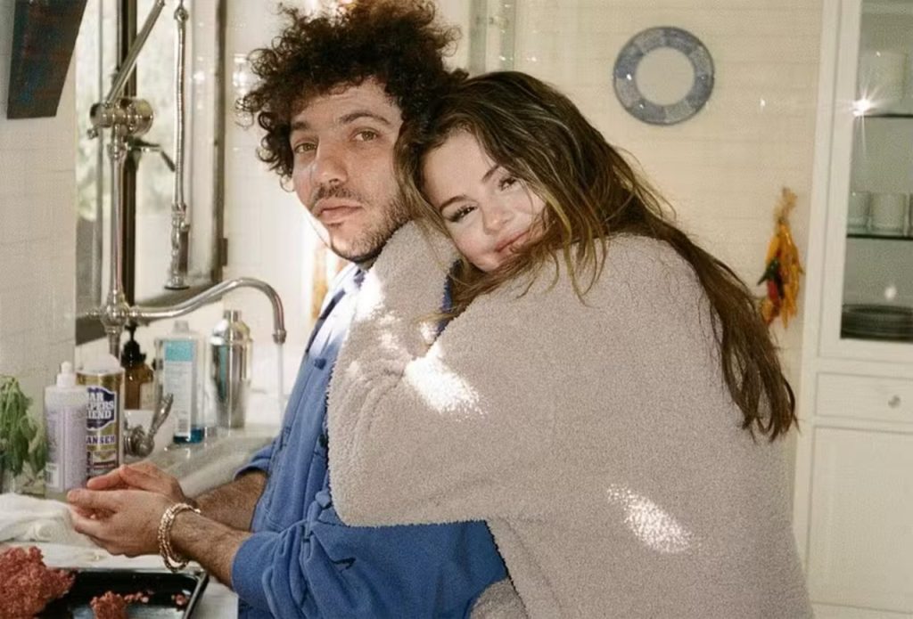 Selena Gomez e Benny Blanco comemoram primeiro Dia dos Namorados juntos