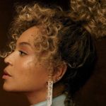 Beyoncé revela tratamento de doença crônica capilar em entrevista