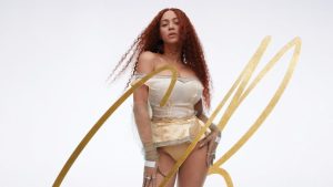 Beyoncé surge ruiva em nova capa de revista