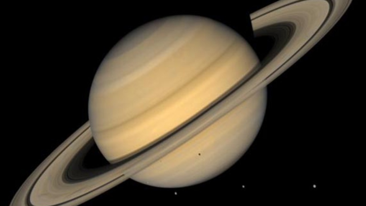 Saturno