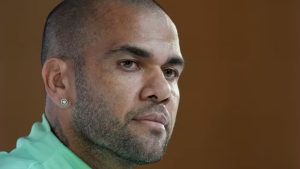 Caso Daniel Alves: câmera contida em uniforme policial grava relatos da vítima e vira prova contra o atleta
