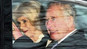 Rainha Camilla comenta sobre o estado de saúde do rei Charles III