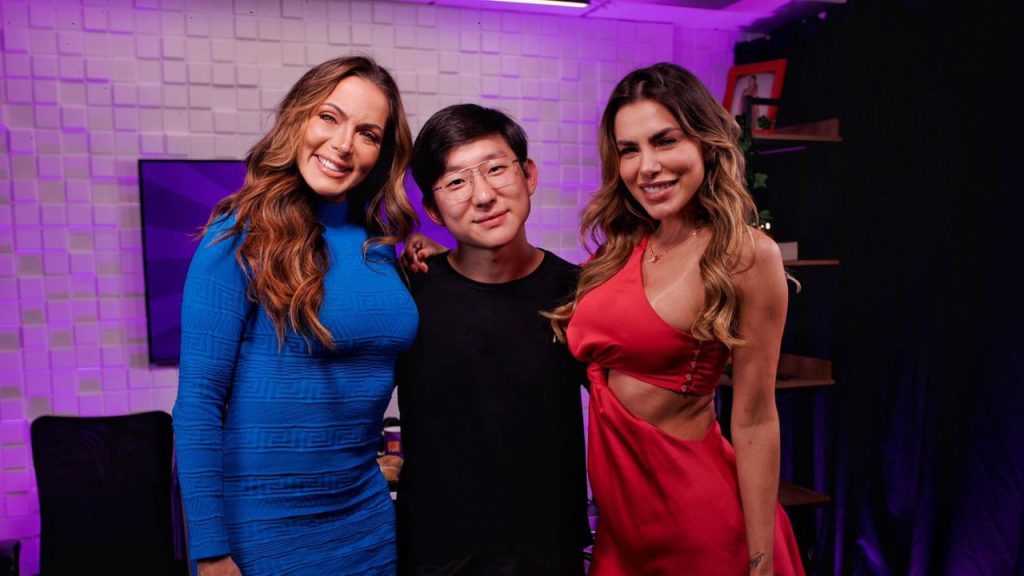 Pyong Lee revela defender prática sexual inusitada: "amo" Pyong Lee revela defender prática sexual inusitada: "amo"