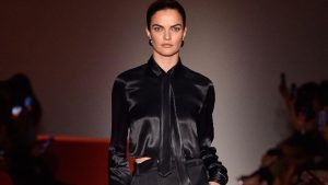 Desfile de 30 anos da HIT apresenta nova coleção e conta com Barbara Fialho