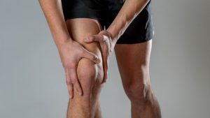 Dor no joelho: entenda as técnicas para casos persistentes