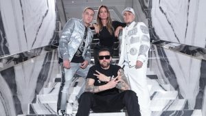 MC Daniel e DJ Vito param a Itália com desfile e show pela Philipp Plein