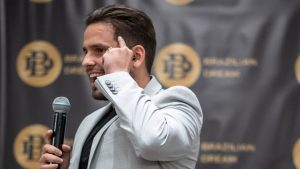 Estratégias de Flip House nos EUA: Victor Queirós transforma imóveis em oportunidades lucrativas